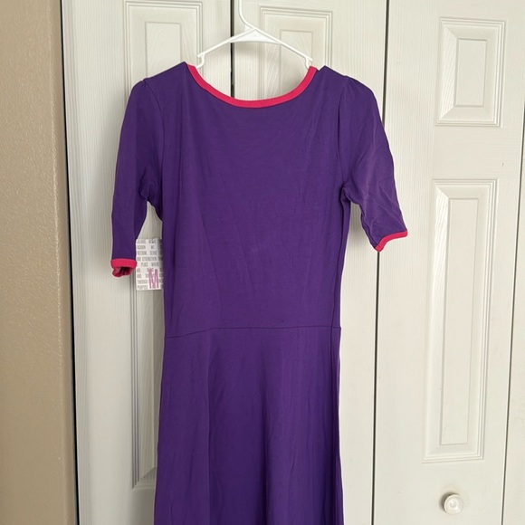 Lularoe “Ana” dress M Purple with pink trim neck and arms NWT - Picture 4 of 5